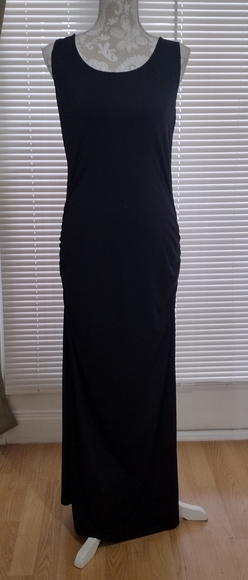 ETAOLINE Dresses & Skirts - ETAOLINE BLACK SLEEVELESS MAXI DRESS